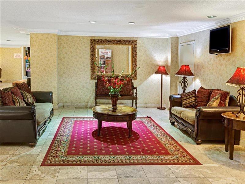 Ramada Overland Park Mission Экстерьер фото